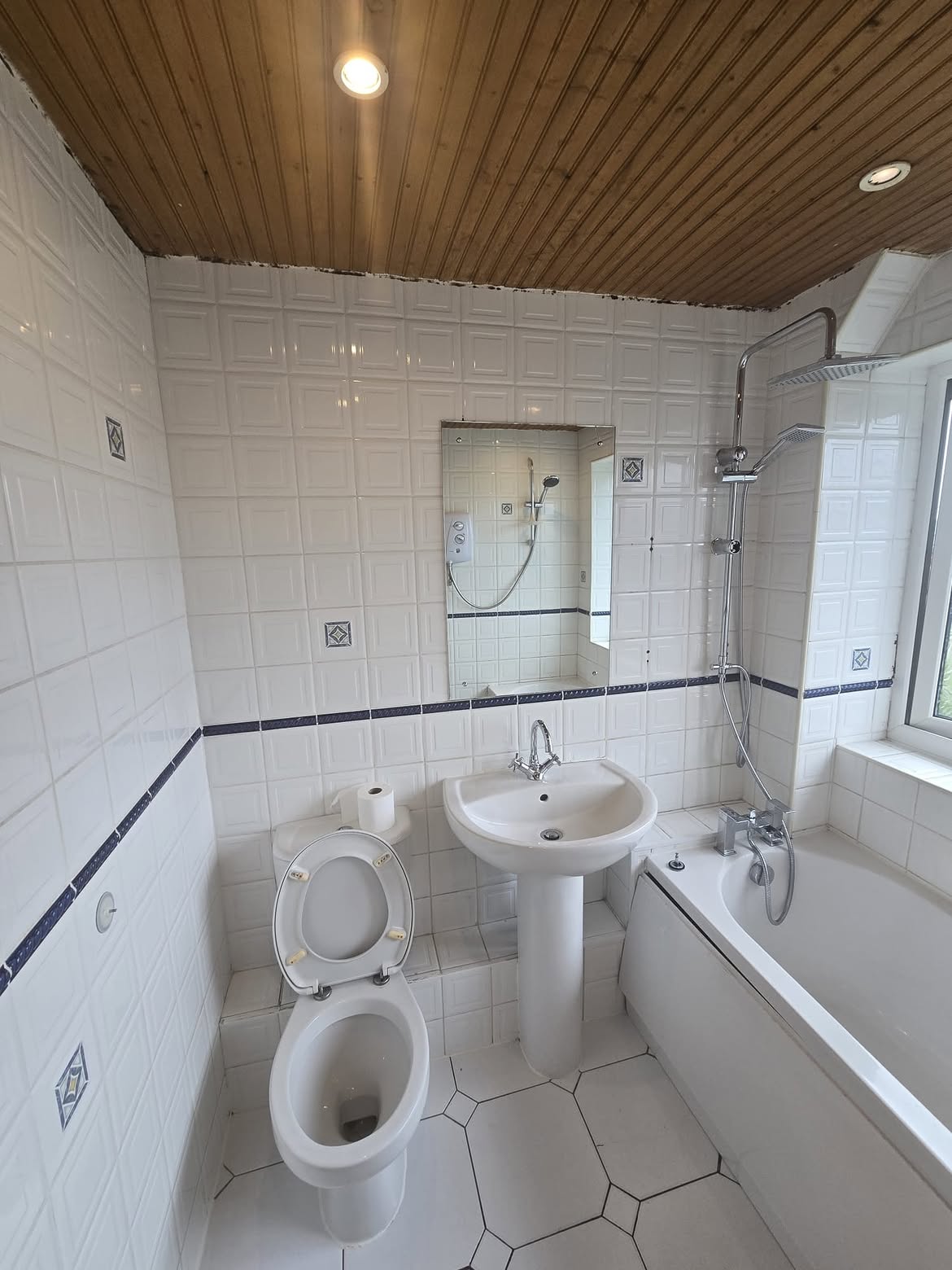 Dated bathroom before renovation